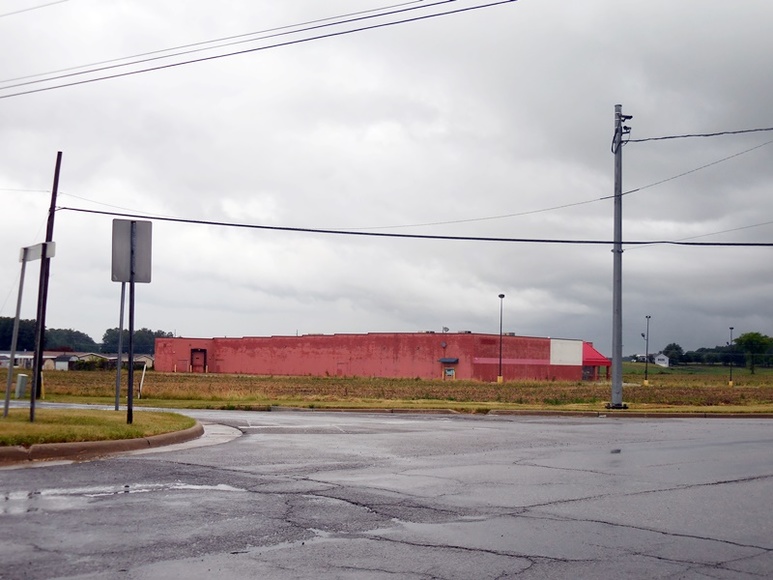 Auction Shopko Pamida Grocery Retail Store Montpelier OH Williams County