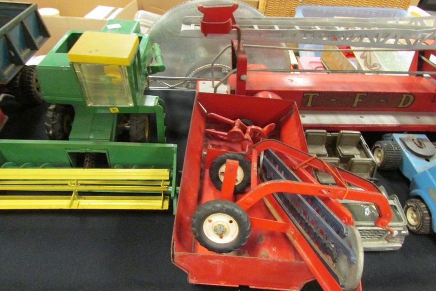 Image for Gallery/Estate Auction 7-13