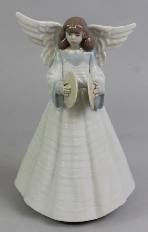 Image for Online Only - Lladro Collection: 9-5-17