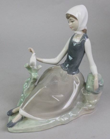 Image for Online Only - Lladro Collection: 9-5-17