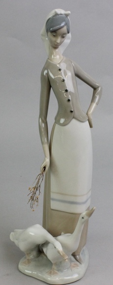 Image for Online Only - Lladro Collection: 9-5-17