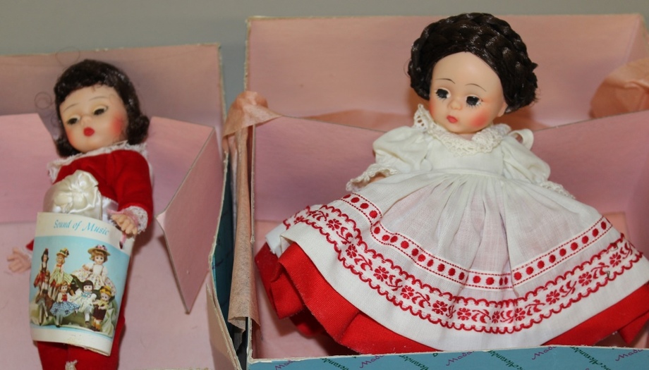 Image for Online Only - 1960's - 1990's Dolls and Accessories: 9-26-17