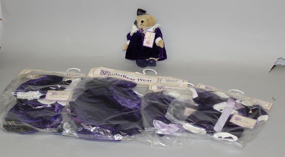 Image for Online Only - 1960's - 1990's Dolls and Accessories: 9-26-17