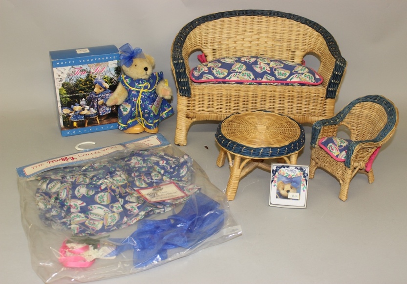 Image for Online Only - 1960's - 1990's Dolls and Accessories: 9-26-17