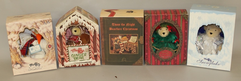 Image for Online Only - 1960's - 1990's Dolls and Accessories: 9-26-17