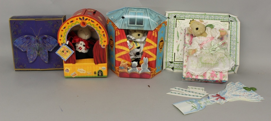 Image for Online Only - 1960's - 1990's Dolls and Accessories: 9-26-17