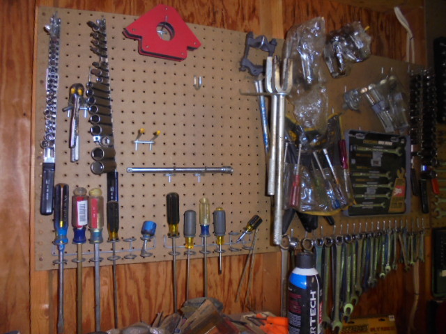 Image for TRACTORS~GUNS~IMPLEMENTS~ESTATE AUCTION