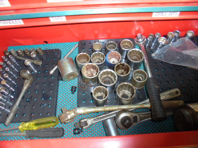 Image for TRACTORS~GUNS~IMPLEMENTS~ESTATE AUCTION