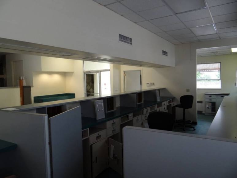 RETAIL BANK BUILDING in FEDERALSBURG, ONLY AUCTION!!