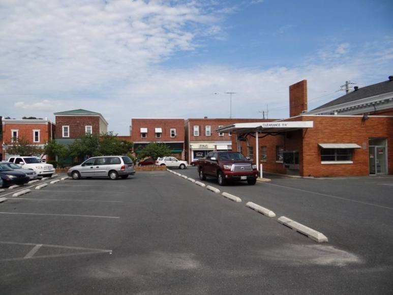 Image for RETAIL BANK BUILDING in FEDERALSBURG, MD--ONLINE ONLY AUCTION!!