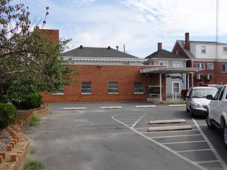 RETAIL BANK BUILDING in FEDERALSBURG, ONLY AUCTION!!