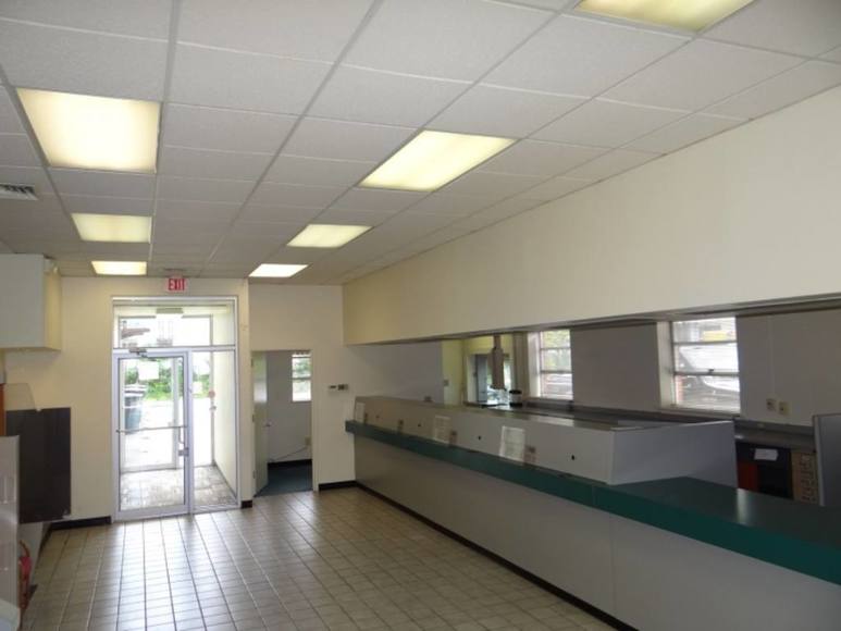 Image for RETAIL BANK BUILDING in FEDERALSBURG, MD--ONLINE ONLY AUCTION!!