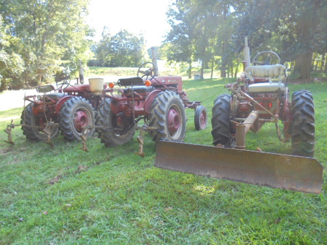 Image for TRACTORS~GUNS~IMPLEMENTS~ESTATE AUCTION