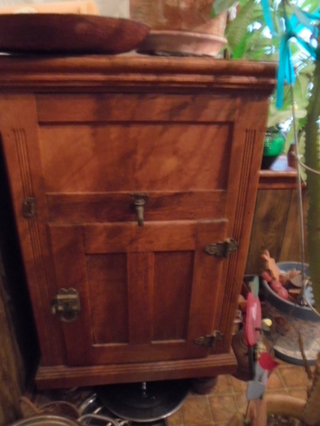 Image for PERSONAL PROPERTY & ANTIQUE ESTATE AUCTION