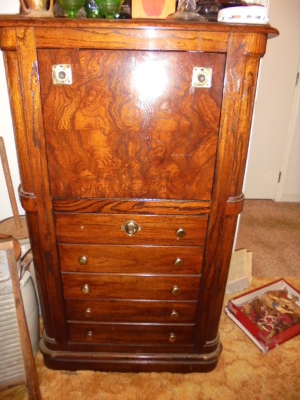 Image for PERSONAL PROPERTY & ANTIQUE ESTATE AUCTION