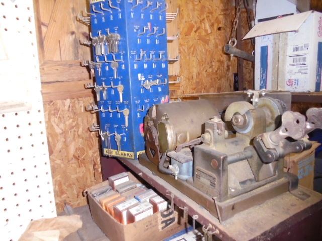 Image for FARM, GUNS & TOOLS ESTATE AUCTION