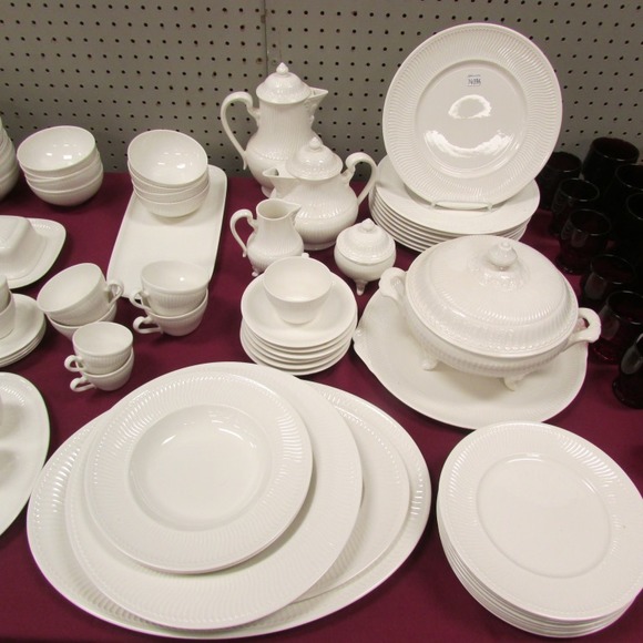 Image for Gallery/Estate and Train Auction: 10-12-17