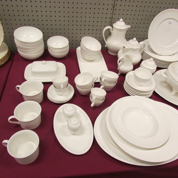 Image for Gallery/Estate and Train Auction: 10-12-17