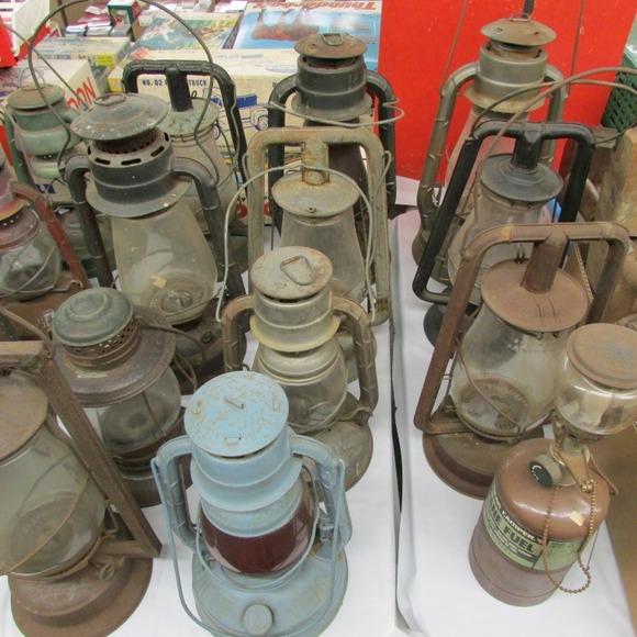 Image for Gallery/Estate and Train Auction: 10-12-17