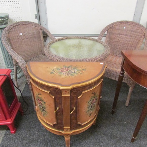 Image for Gallery/Estate and Train Auction: 10-12-17