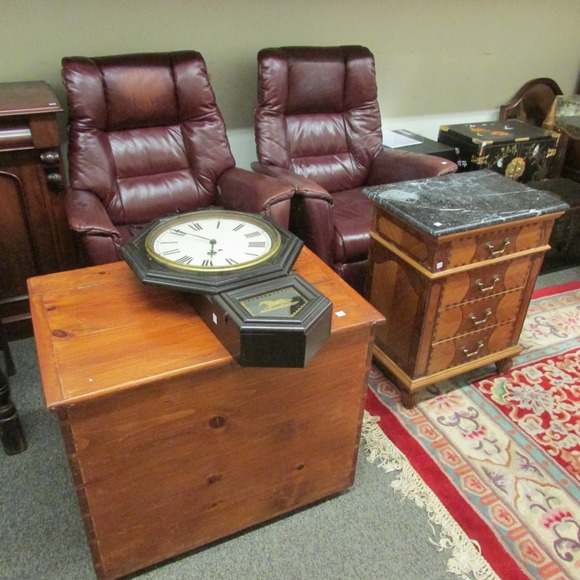 Image for Gallery/Estate and Train Auction: 10-12-17