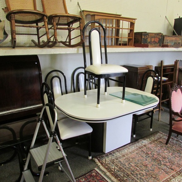 Image for Gallery/Estate and Train Auction: 10-12-17