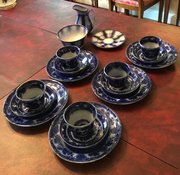 Image for Gallery/Estate and Train Auction: 10-12-17