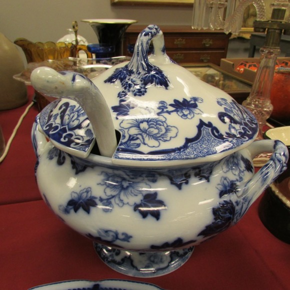 Image for Gallery/Estate and Train Auction: 10-12-17