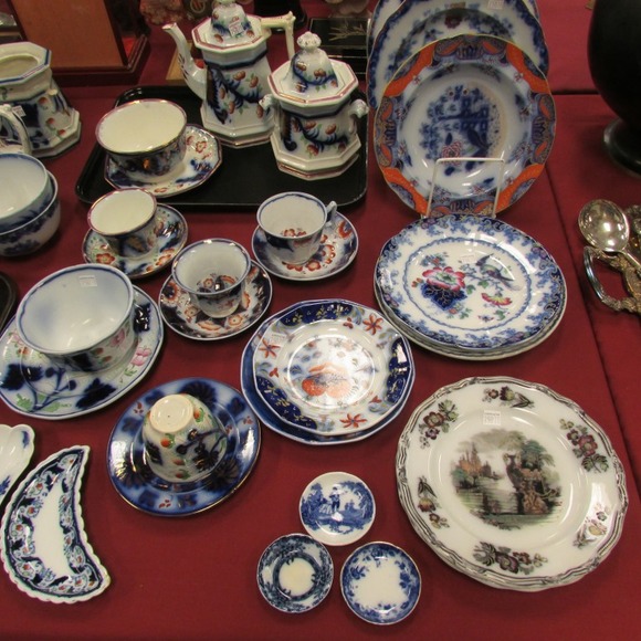 Image for Gallery/Estate and Train Auction: 10-12-17