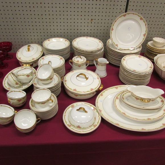 Image for Gallery/Estate and Train Auction: 10-12-17