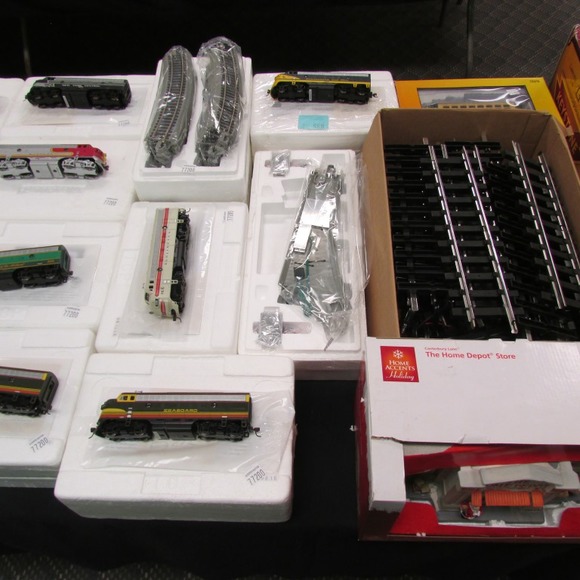 Image for Gallery/Estate and Train Auction: 10-12-17