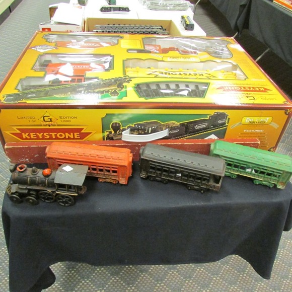 Image for Gallery/Estate and Train Auction: 10-12-17