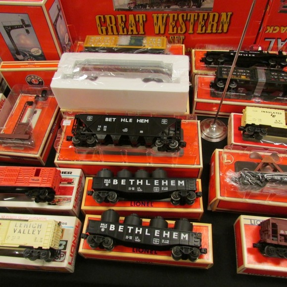 Image for Gallery/Estate and Train Auction: 10-12-17