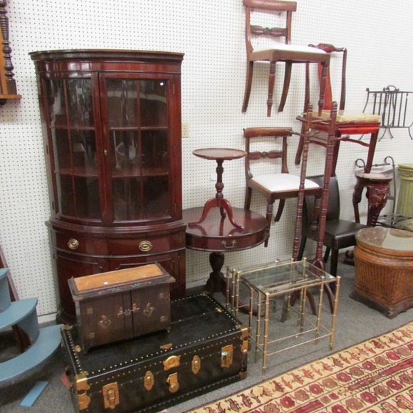 Image for Gallery/Estate and Train Auction: 10-12-17