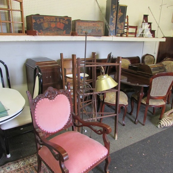 Image for Gallery/Estate and Train Auction: 10-12-17