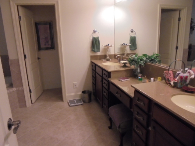 Image for Custom Built House (Lake Jeanette) & Estate Personal Property Auction