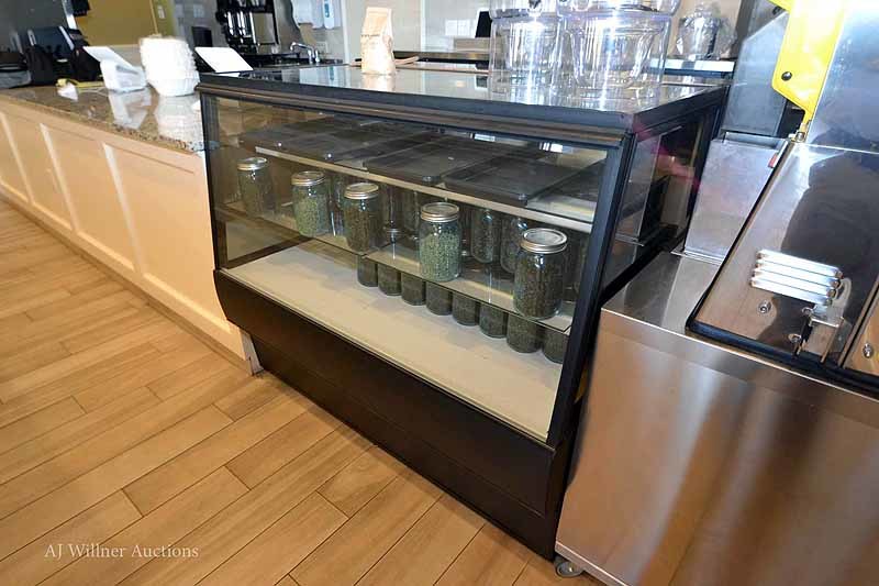 Federal model SGD5042 nonrefrigerated bakery display case