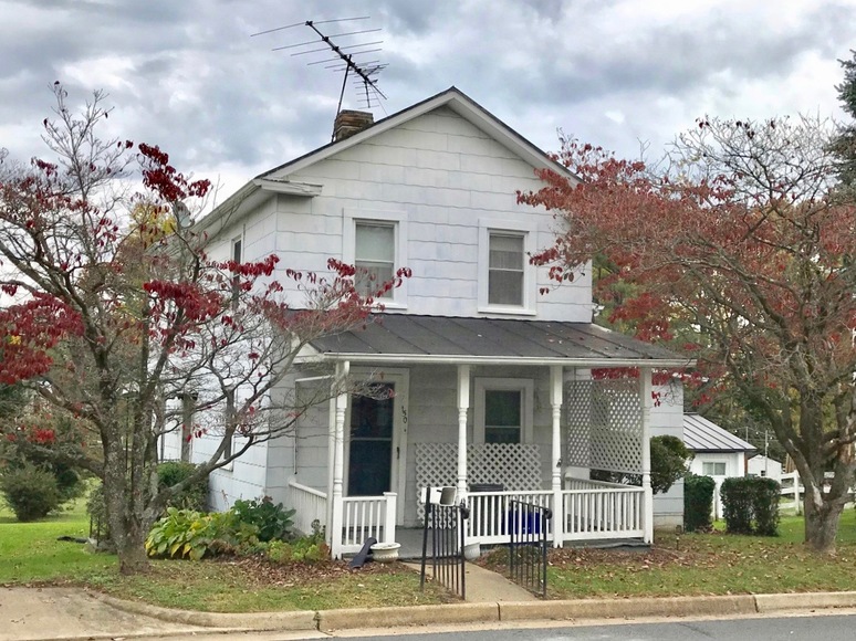 3 BR/2 BA Home w/Basement in Downtown Purcellville, VALoudoun County