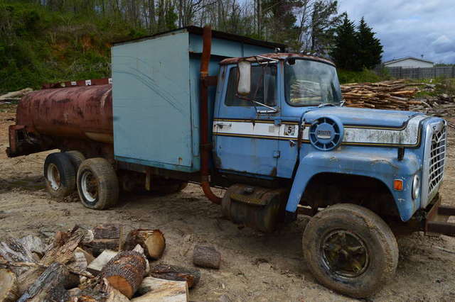 Image for Auction Of The Surplus Equipment Of Reaves Timber & Donald E. Reaves LLC Of Virginia