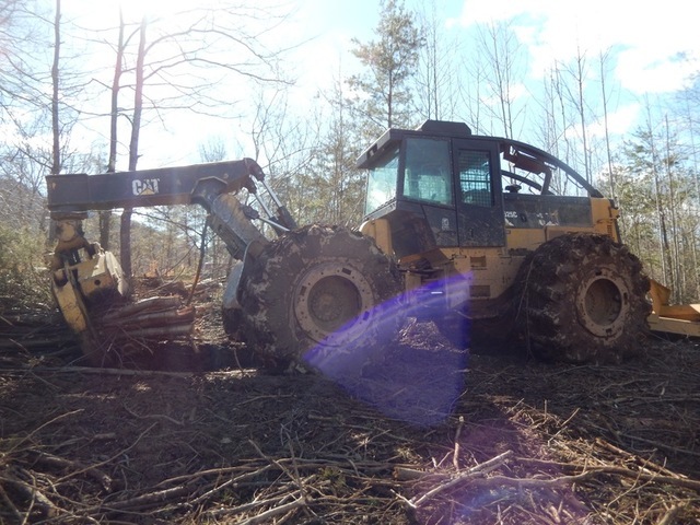 Image for Auction Of The Surplus Equipment Of Reaves Timber & Donald E. Reaves LLC Of Virginia