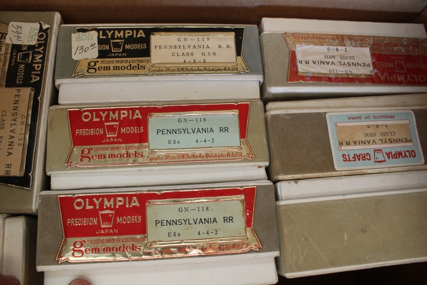 Image for Gallery/Estate, Vintage Clothing and Train Auction: 11-30-17