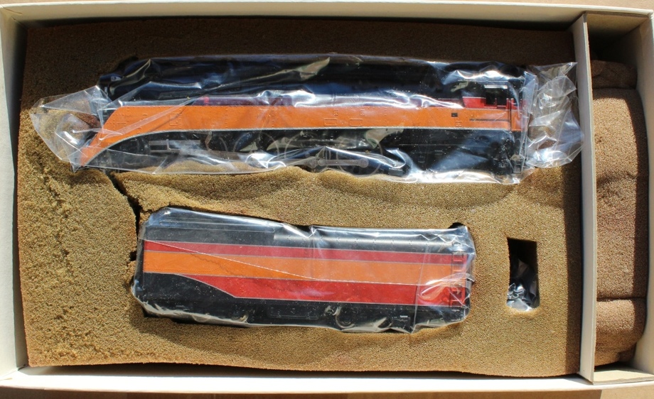 Image for Gallery/Estate, Vintage Clothing and Train Auction: 11-30-17