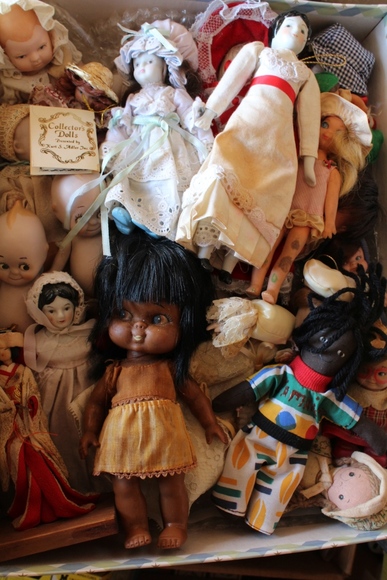 Image for Gallery/Estate, Vintage Clothing and Train Auction: 11-30-17