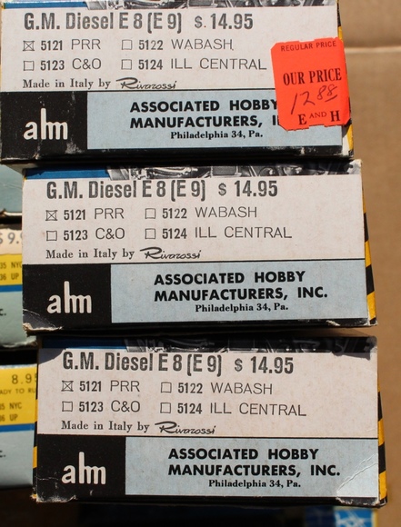 Image for Gallery/Estate, Vintage Clothing and Train Auction: 11-30-17