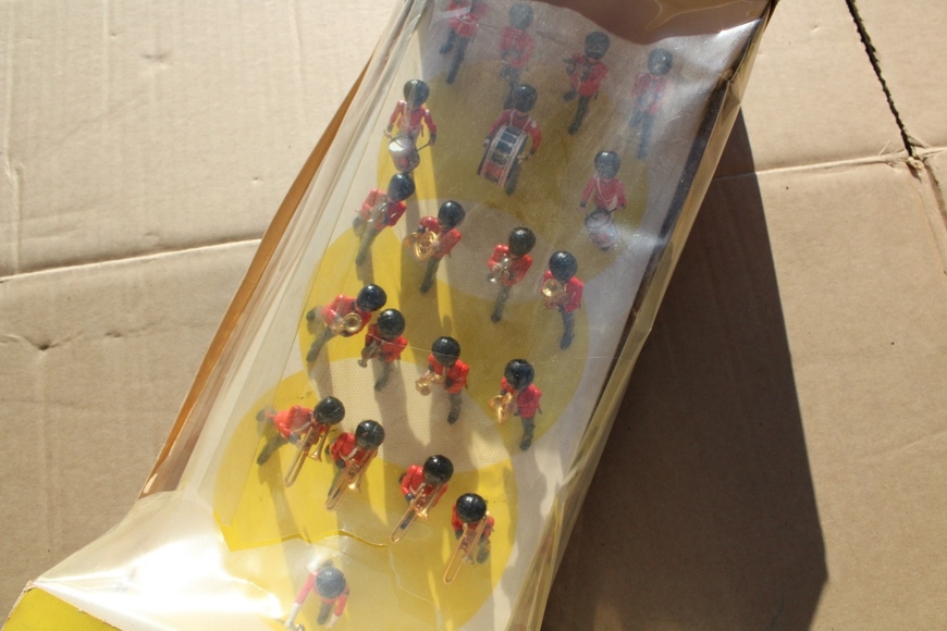 Image for Gallery/Estate, Vintage Clothing and Train Auction: 11-30-17