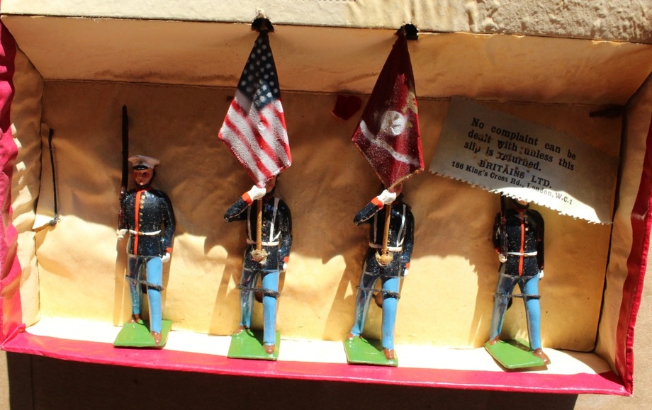 Image for Gallery/Estate, Vintage Clothing and Train Auction: 11-30-17