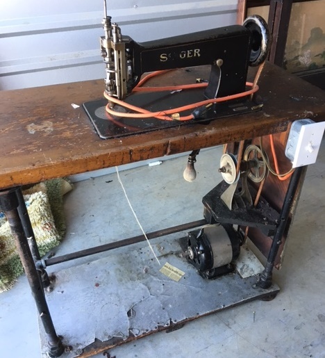 Image for Gallery/Estate, Vintage Clothing and Train Auction: 11-30-17