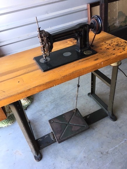 Image for Gallery/Estate, Vintage Clothing and Train Auction: 11-30-17