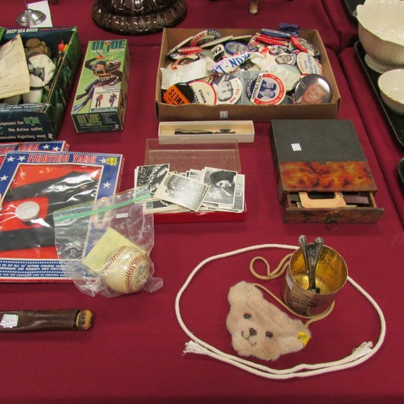 Image for Gallery/Estate, Vintage Clothing and Train Auction: 11-30-17