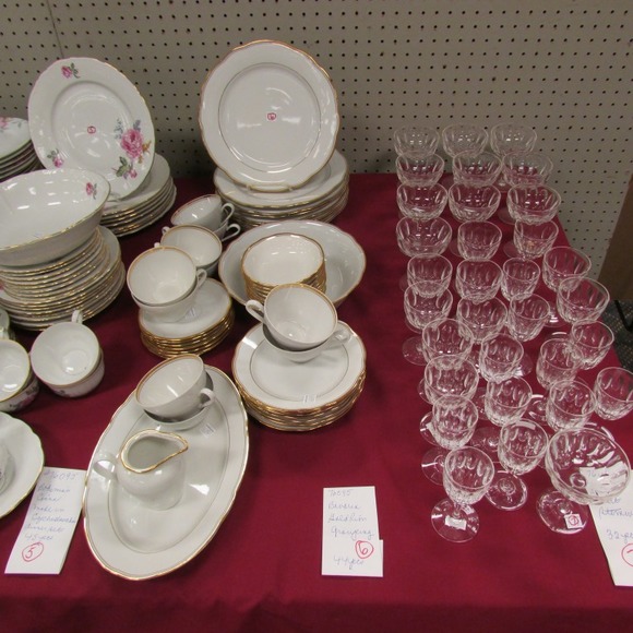 Image for Gallery/Estate, Vintage Clothing and Train Auction: 11-30-17